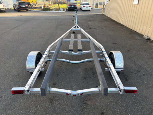 COM-2900 Commander Series | Boat Trailer