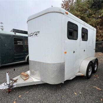 2005 Trails West Trailers Adventure 2 H Bumper Pull | Horse Trailer